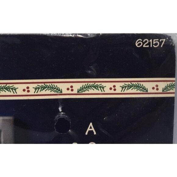 Vintage Dimensions Bottle Buddies Felt Craft Kit 18098 Mr Claus Santa 1996 - Picture 7 of 11